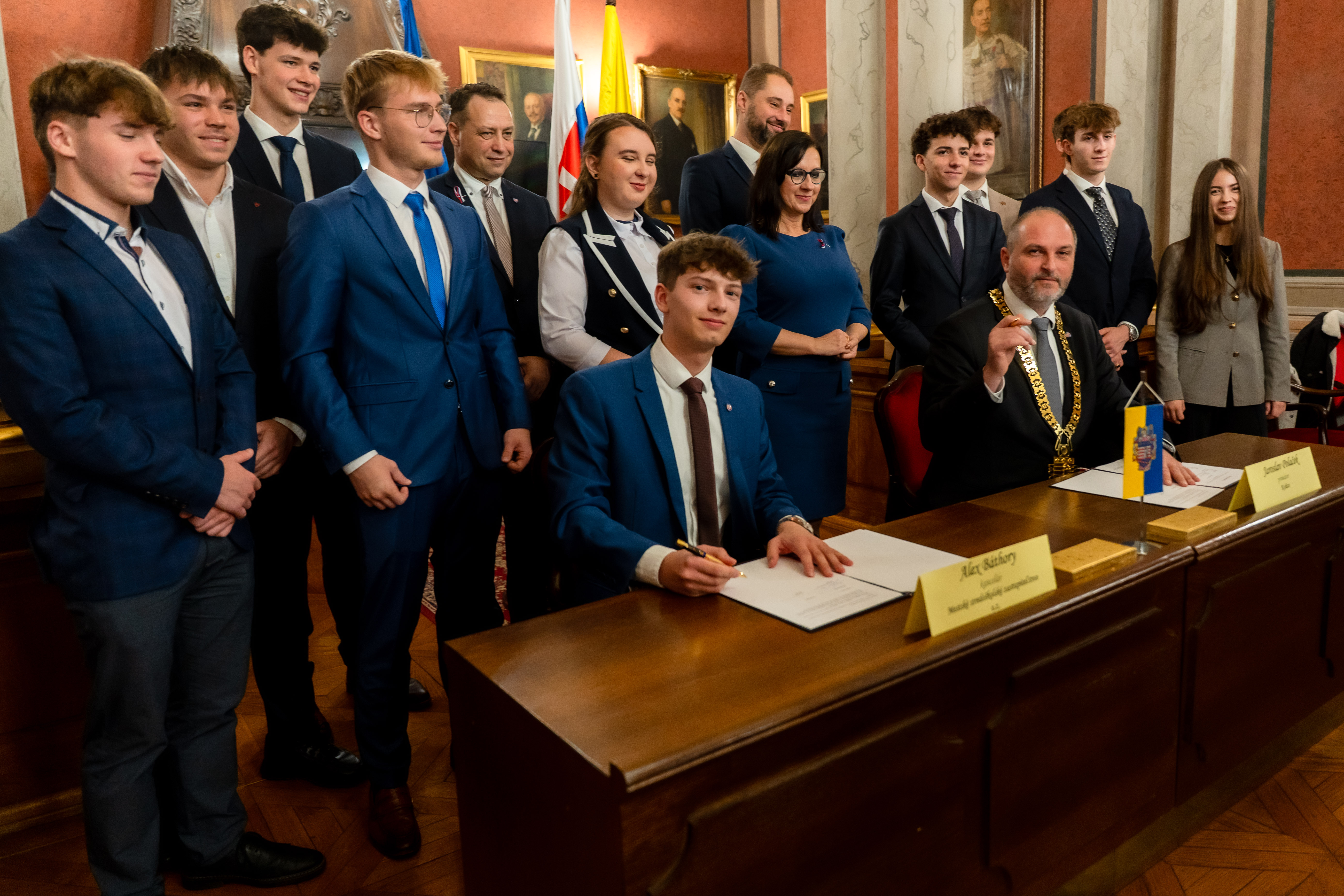 Podpis dohody o spolupraci so studentskym parlamentom-25